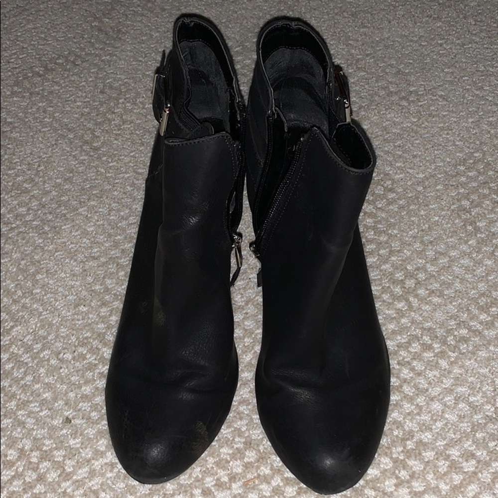 Sam and Libby black booties